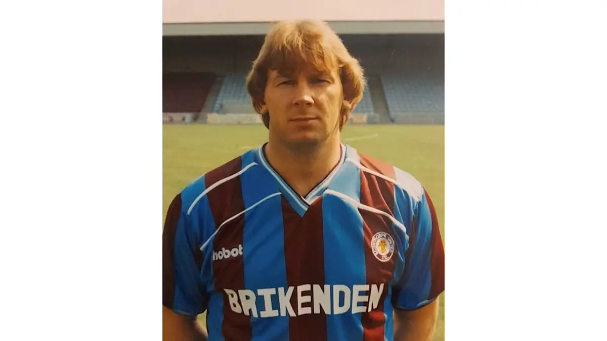 In memoriam: Dave Shearer