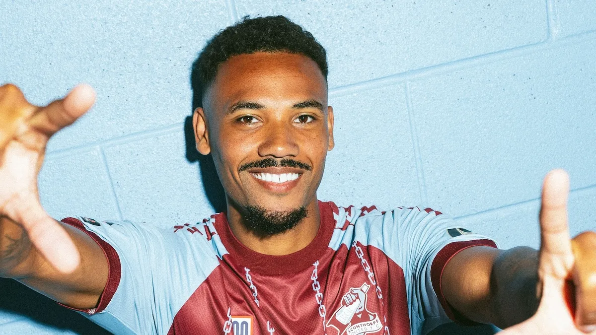 Final reduction on 2025-26 home shirt - last chance to buy!