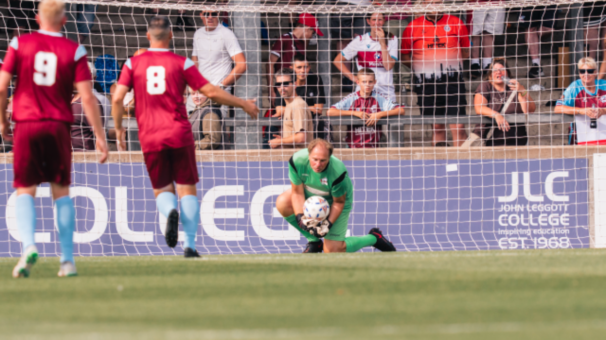Gallery: Iron Legends v Manchester United Legends - Michael AC Braithwaite — photo 11