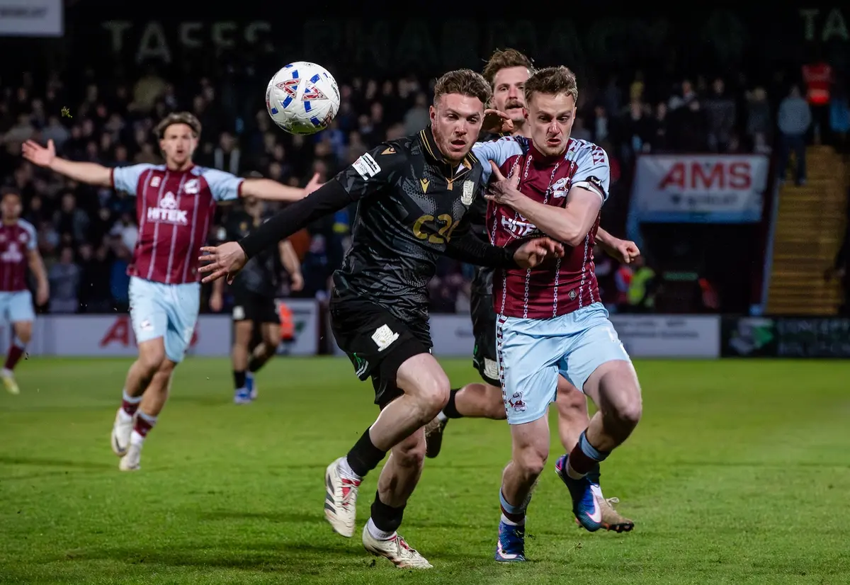 Gallery: Southend United (H) - Dan Haswell